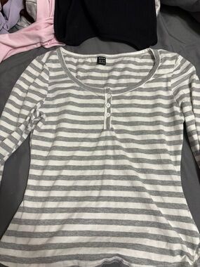 SHEIN Gray and White Striped Long Sleeve Henley Tee